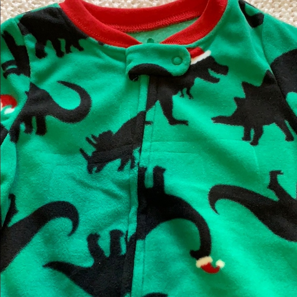 NWT! Carter’s Dinosaur 🦕 Christmas pajamas